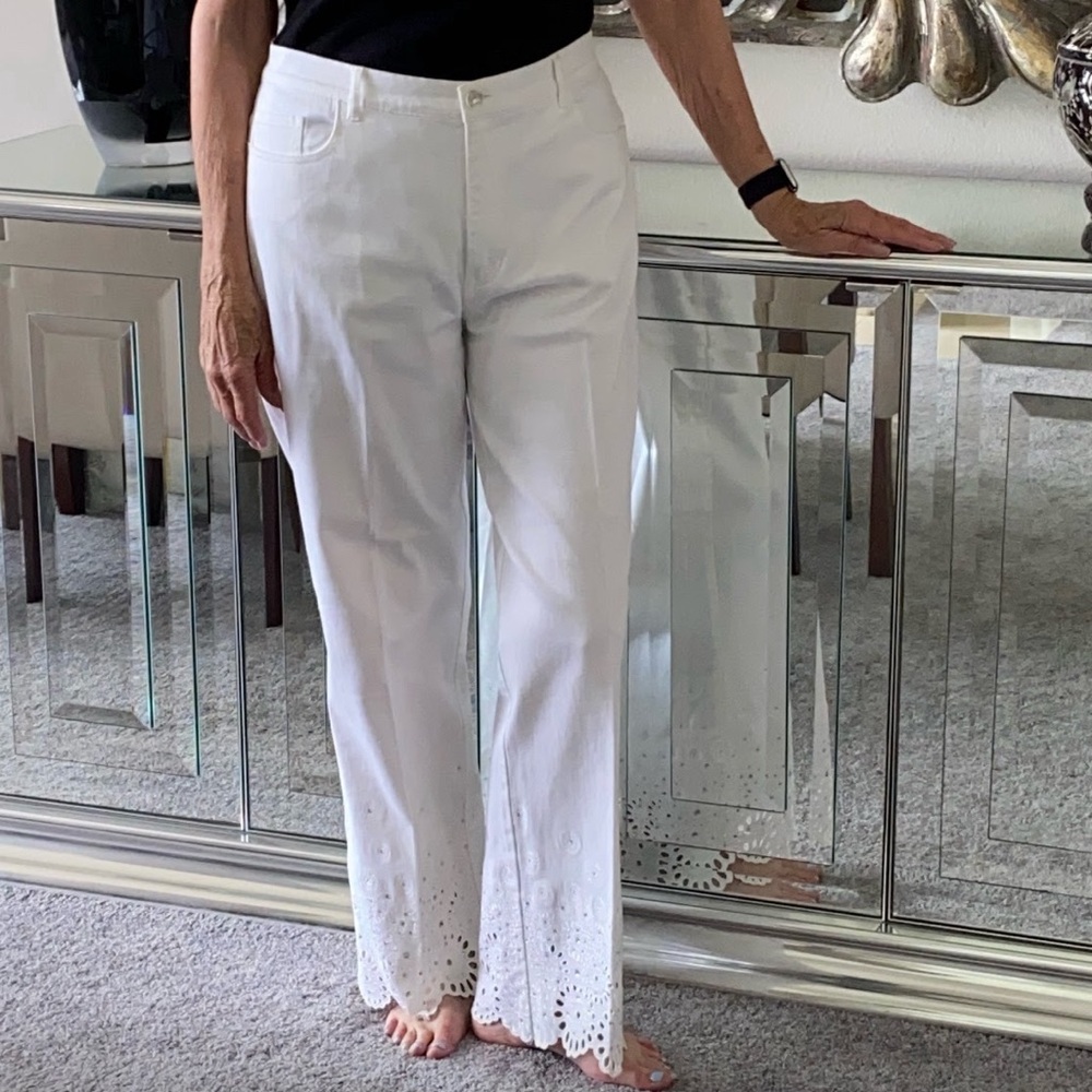 V Very Vera, White Cotton Spandex Embroidered Eyelet Rhinestone Jean Pant 12/14